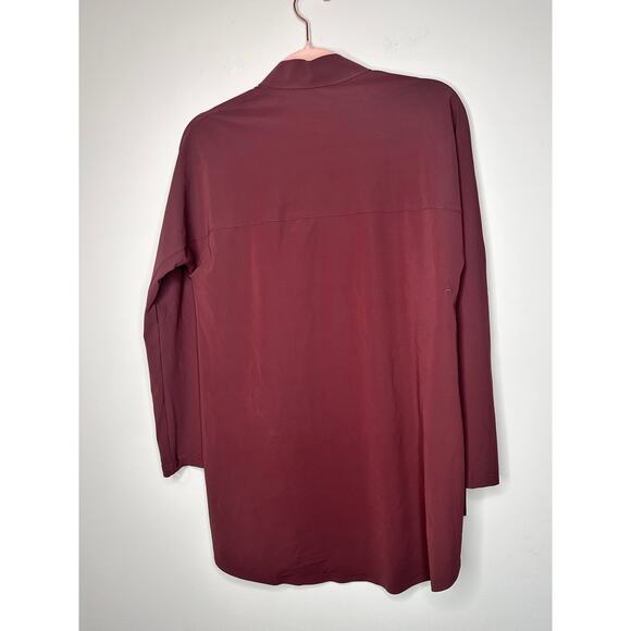 Aday Something Borrowed shirt in Merlot. - Picture 4 of 6